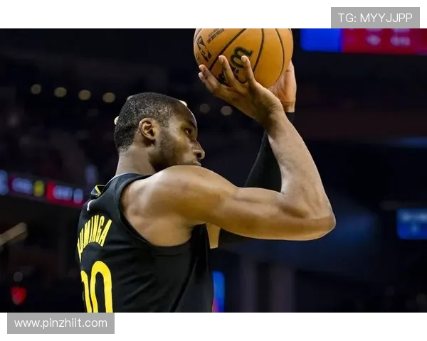 勇士库明加谈判陷入僵局 双方均在等待对方让步与妥协