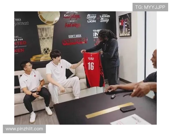 杨瀚森体重从118公斤增至122公斤 曾凡博正随篮网训练备战