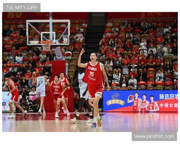 中国女篮今晚迎战尤文图特 张子宇赛前专注罚球训练提升准度