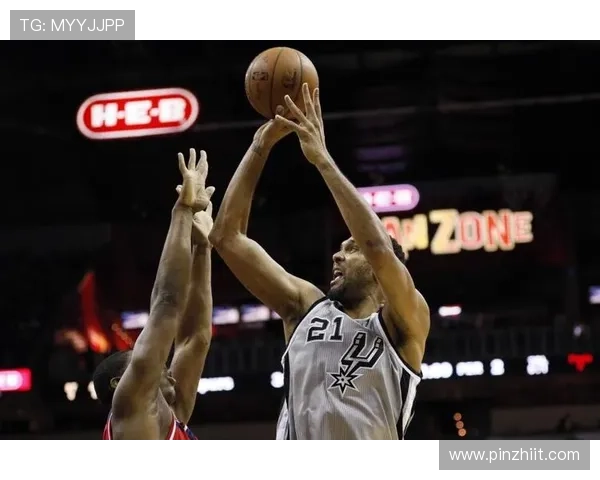 文班复出贡献9+10+7 陈国豪砍下13分 马刺轻取广州获31分大胜