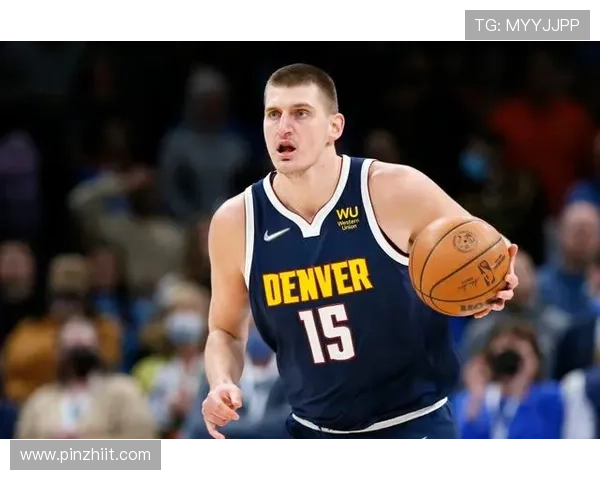 雷迪克称里夫斯造犯规能力不断提升 轻松利用对方失误制造犯规机会 雷迪克称里夫斯造犯规能力不断提升 轻松利用对方失误制造犯规机会